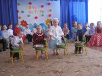 Славный праздник наших мам.